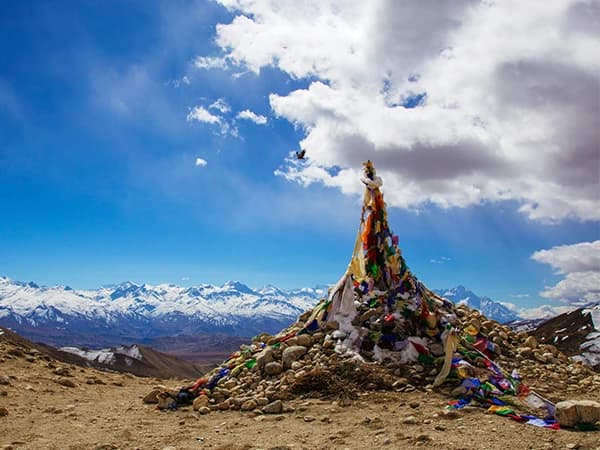 Pa pass just above the Yara village