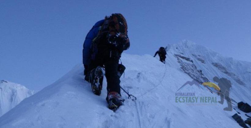 Singhu Chuli Peak