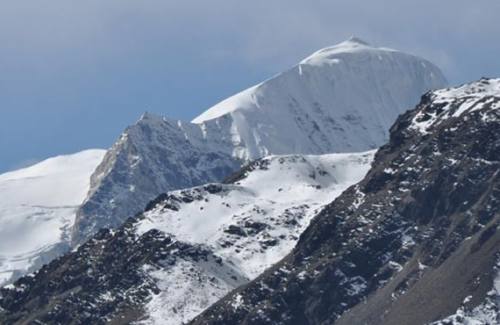 Larkya Peak